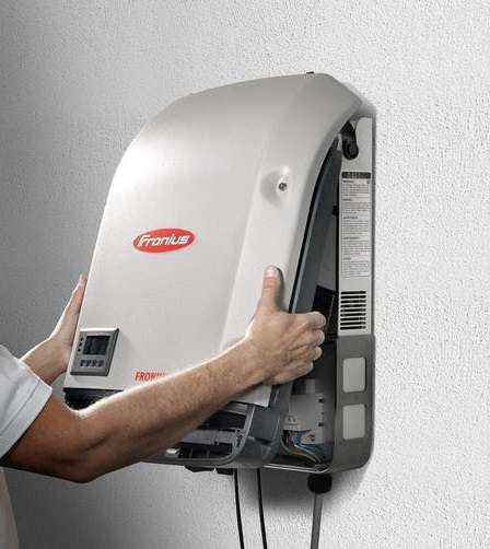 Fronius-Eco-27.0.3-S-LIGHT.jpg Fronius-Eco-27.0.3-S-LIGHT.jpg